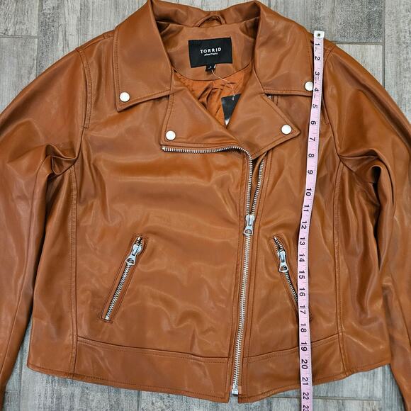 Torrid Faux Leather Asymmetrical Moto Jacket Womens 1X NEW Biker - Picture 5 of 13